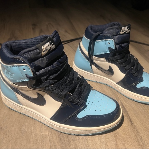 Jordan’s Blue Chill Women’s 8 - Picture 1 of 4